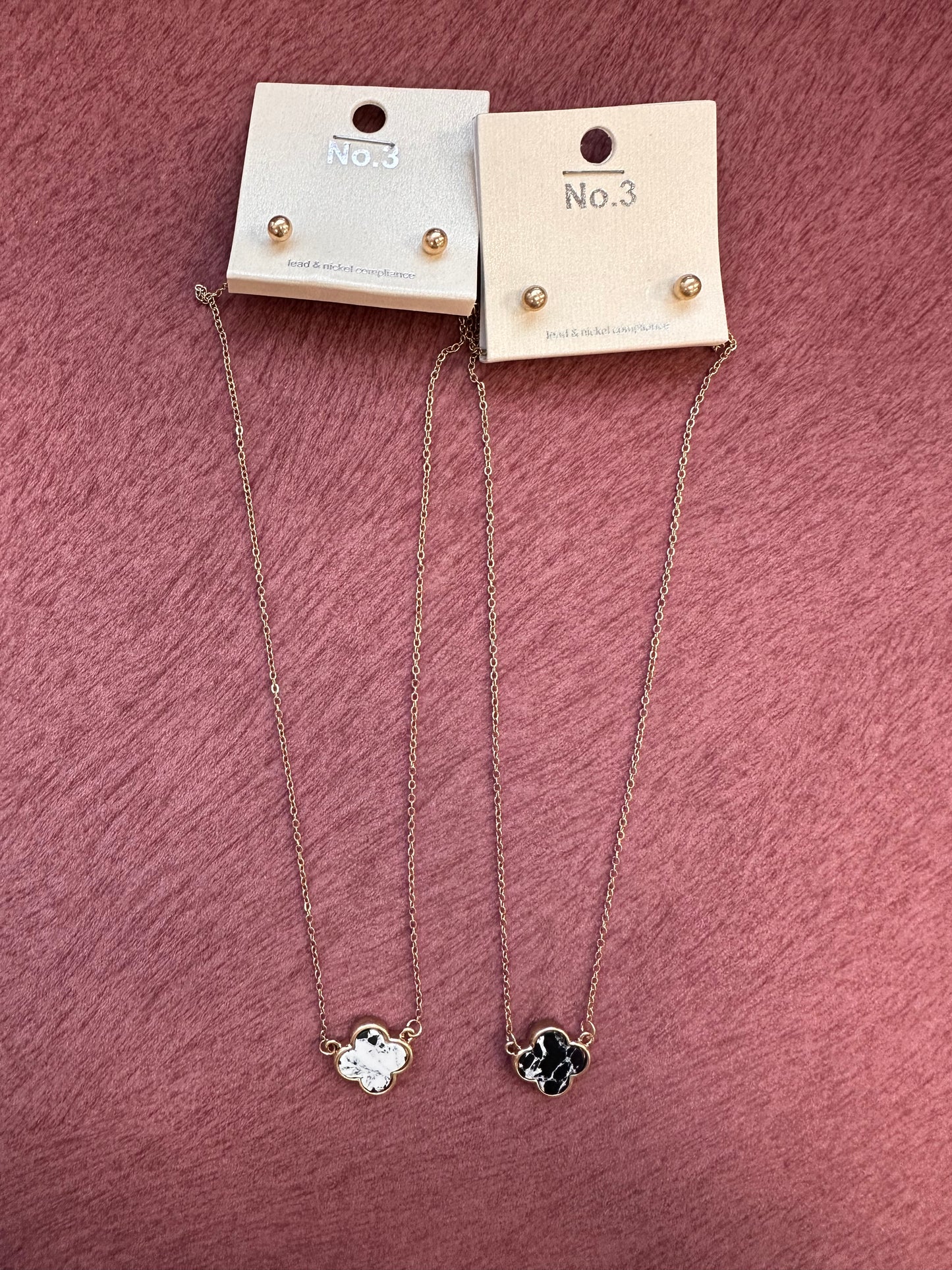 Clover Pendant Necklace Set